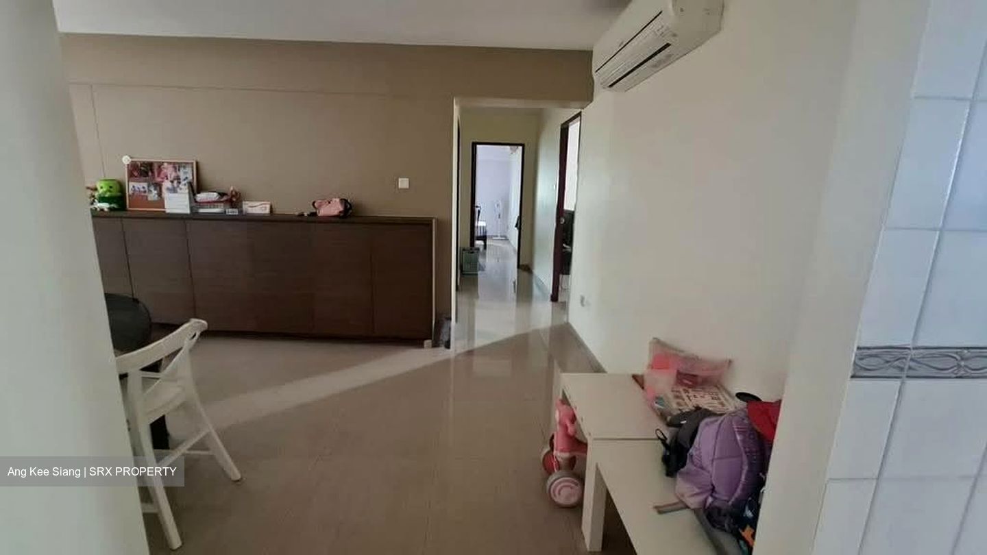 Blk 607 Jurong West Street 65 (Jurong West), HDB Executive #540416451